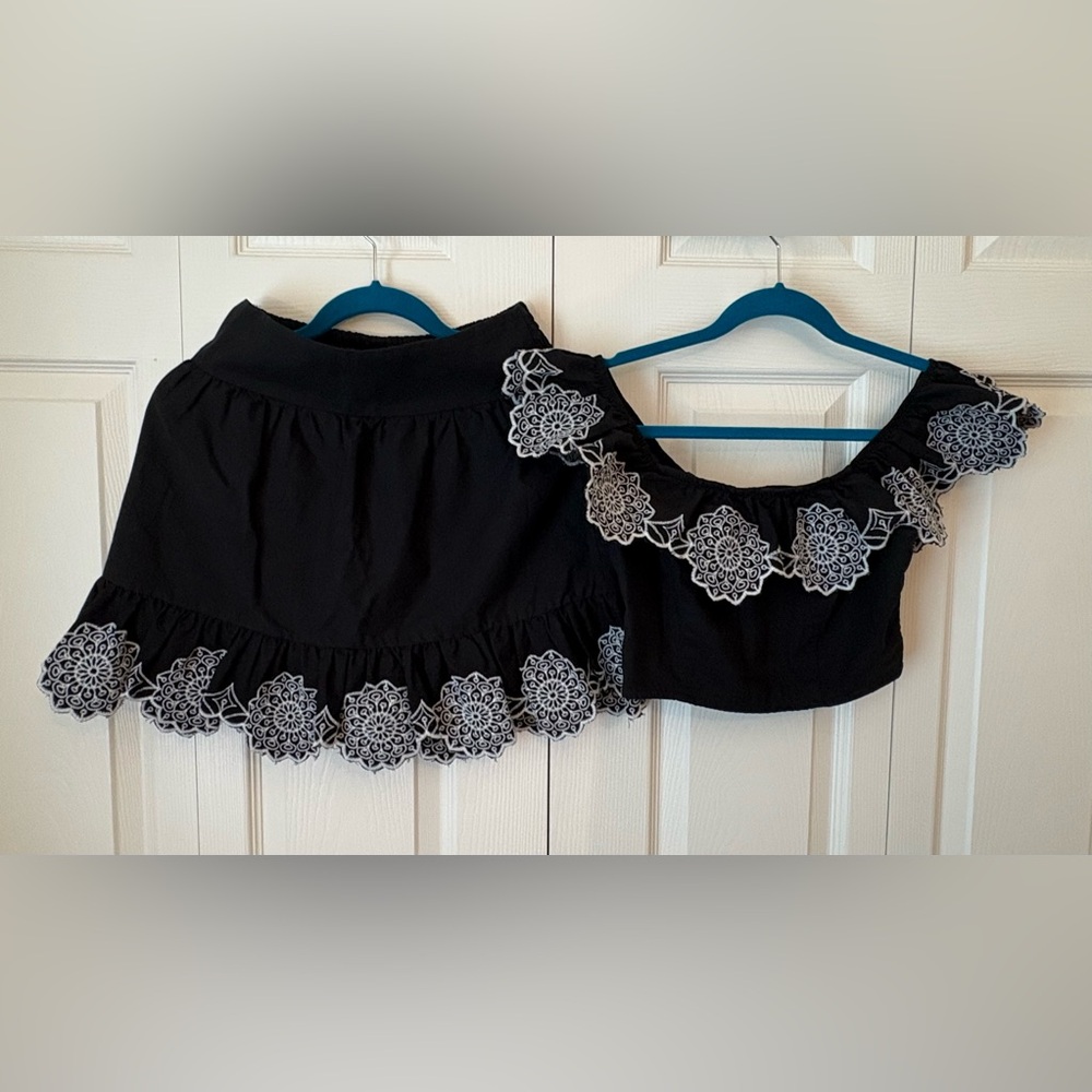 Japna Black Skirt and Top Set with White Floral Embroidery